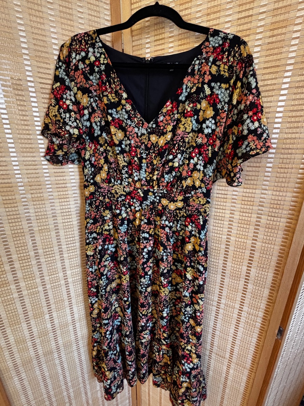 Madewell Women's Dolman Sleeve Ruffle Hem Midi Dress in Flower Garden Size 4